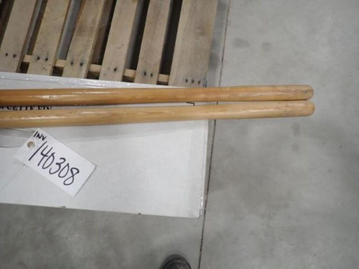 6.5-ft-brielle-black-pine-led-christmas-tree-image-12