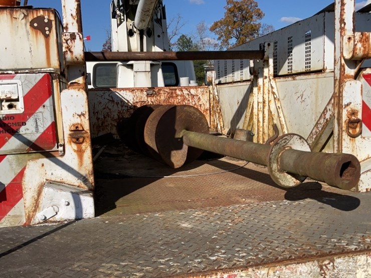 1995-international-4700-image-7