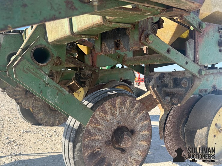 john-deere-7000-image-19