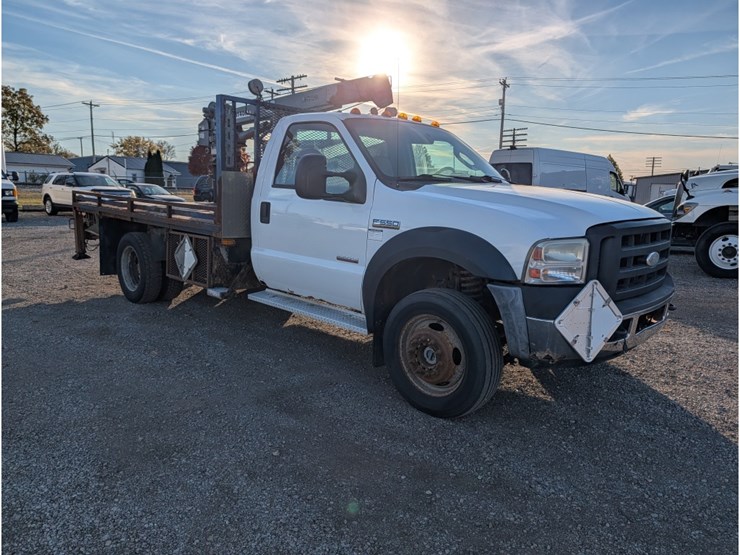 ford-f550-image-4