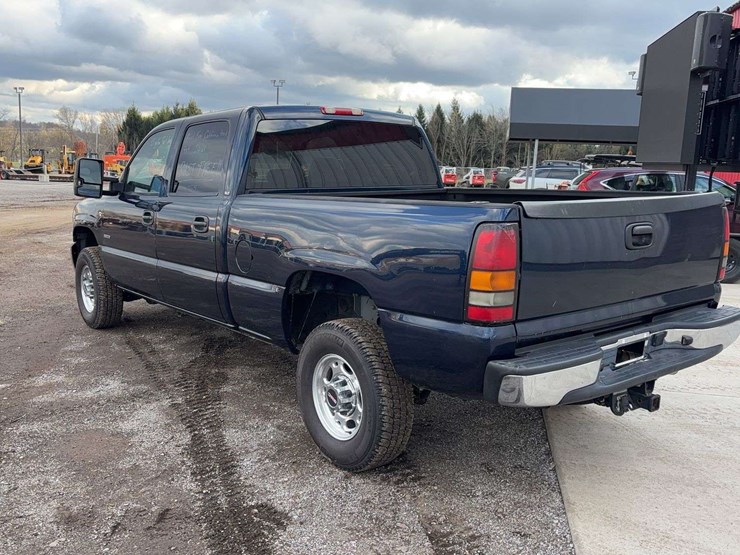 2006-gmc-2500-image-4