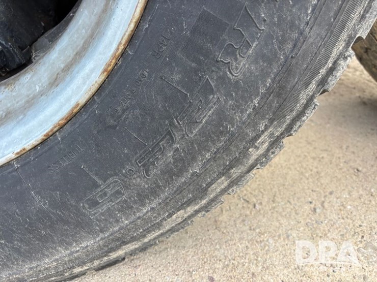 1985-mack-r686st-image-51