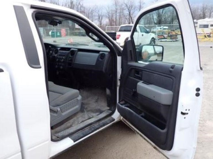 2014-ford-f150-xl-image-35