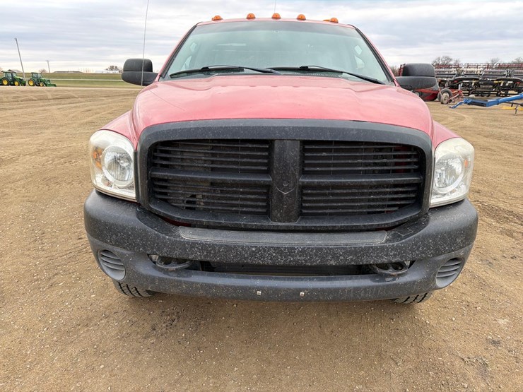 2008-dodge-3500-image-8