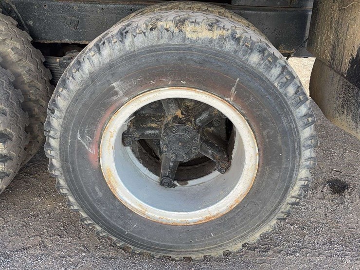 1968-international-f2000d-image-14