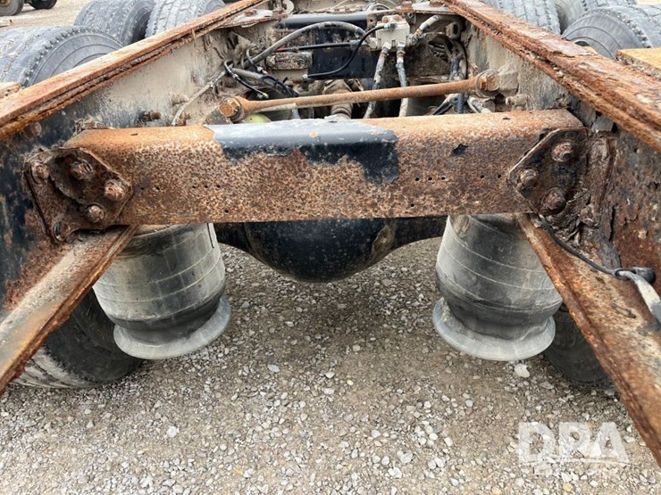 freightliner-fl80-image-31