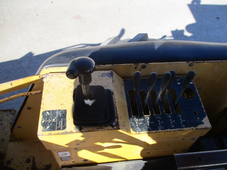 2004-deere-210le-image-7