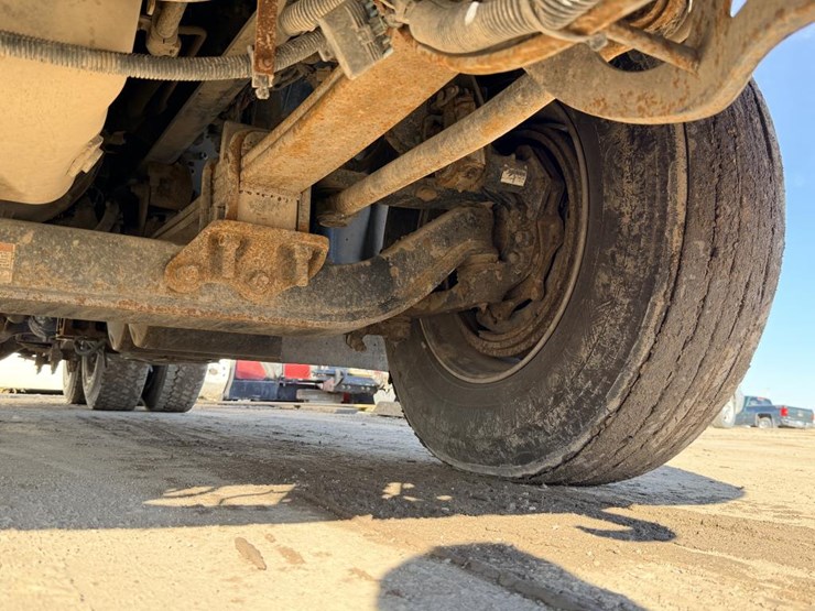 2017-international-prostar-image-80