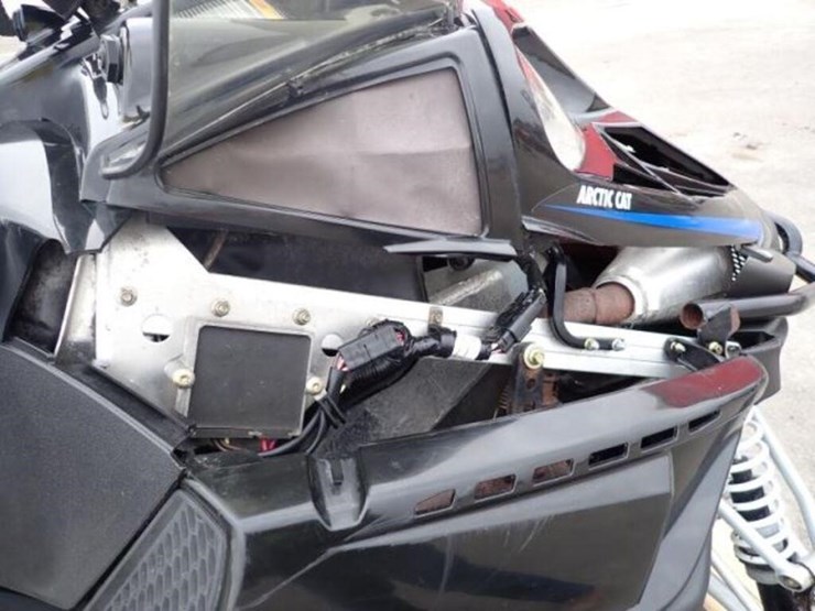 caterpillar-570-image-7