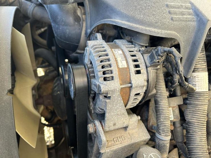 2015-chevrolet-silverado-2500hd-image-99