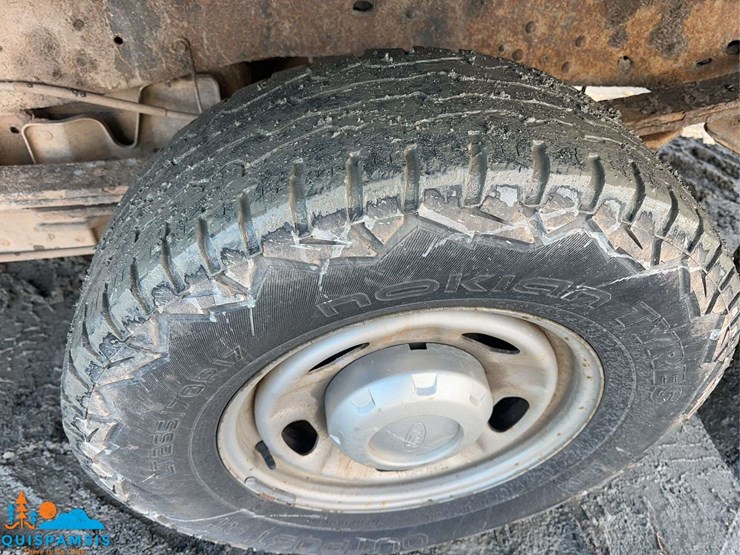 2015-ford-f250-xl-image-10