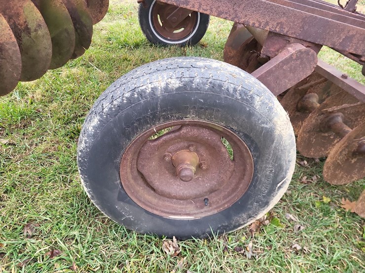 international-11-image-18