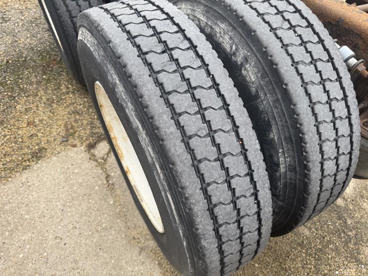 #1175-•-2016-freightliner-cascadia-day-cab-truck-tractor-image-58