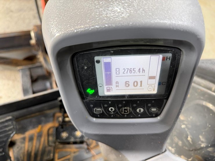 2020-kubota-u35-4-image-29