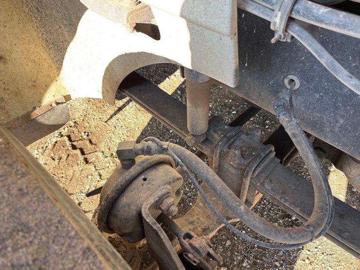 2005-international-9200i-image-11