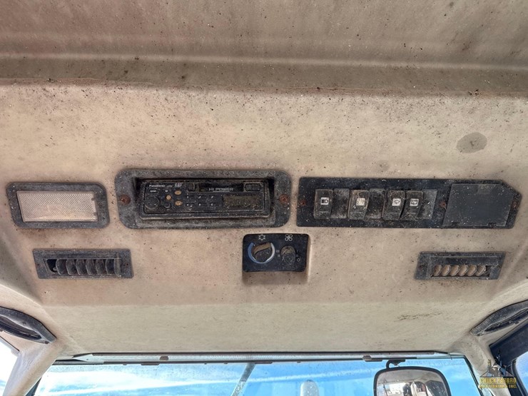 1999-caterpillar-416c-image-17