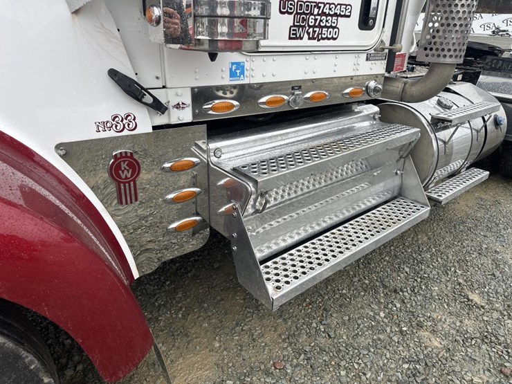 kenworth-w900-image-12