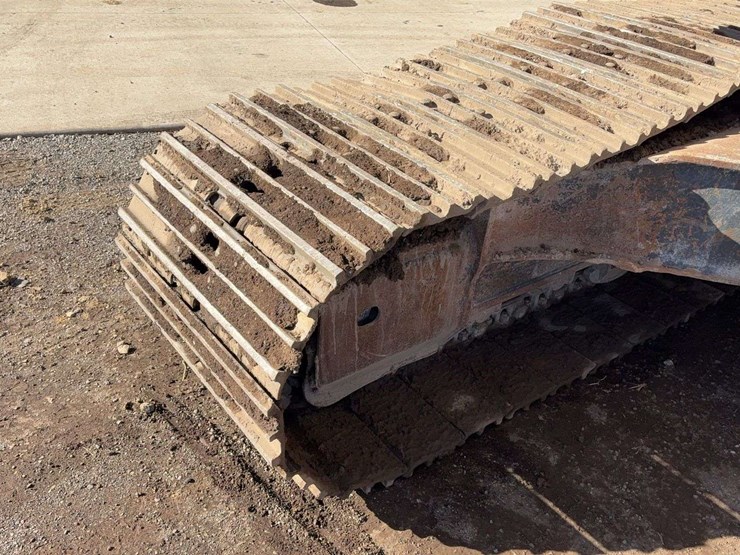 komatsu-pc210-lc-10-image-24