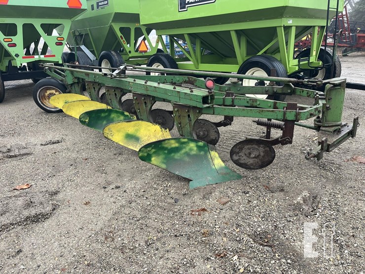 john-deere-145a-image-1