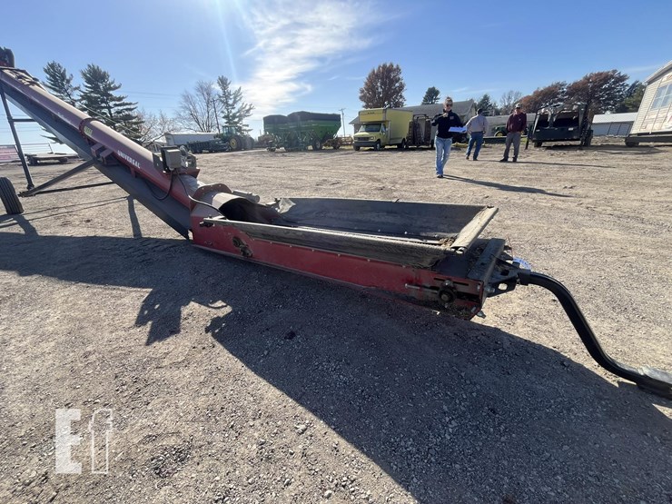 universal-1837-binbuster-field-loader-td-image-7