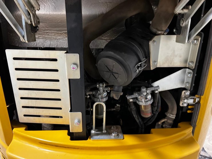 2019-deere-26g-image-18