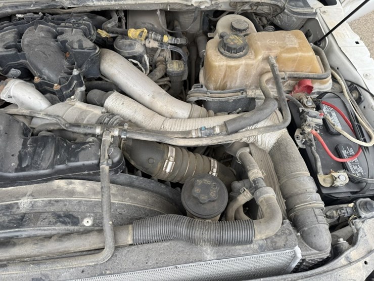 2011-ford-f550-image-14