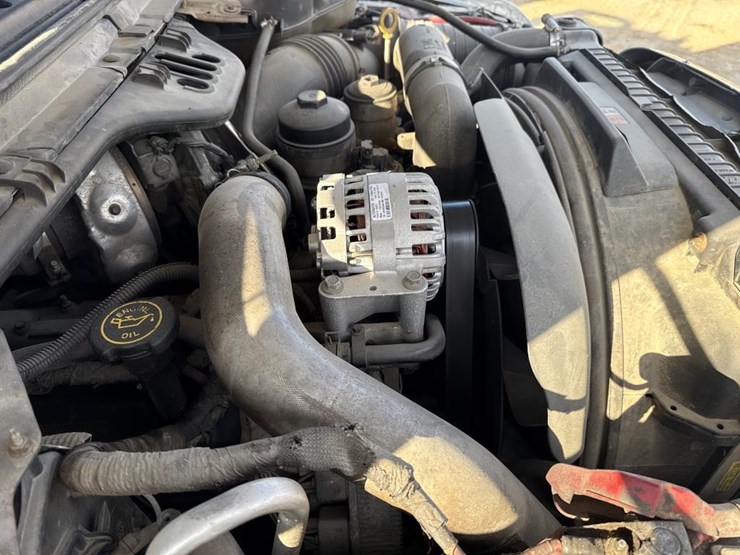 2006-ford-f550-image-15