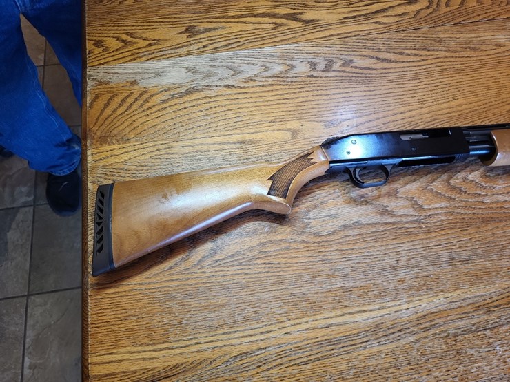 mossburg-500e--410-pump-shot-gun-image-3