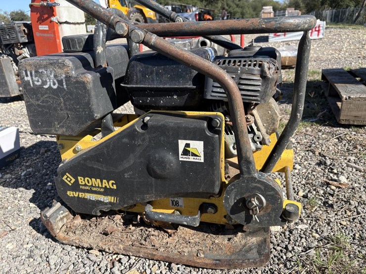 #9-•-bomag-gas-powered-vibratory-plate-image-1