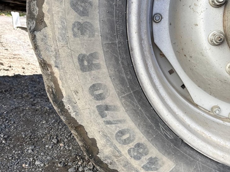 massey-ferguson-8730-image-11