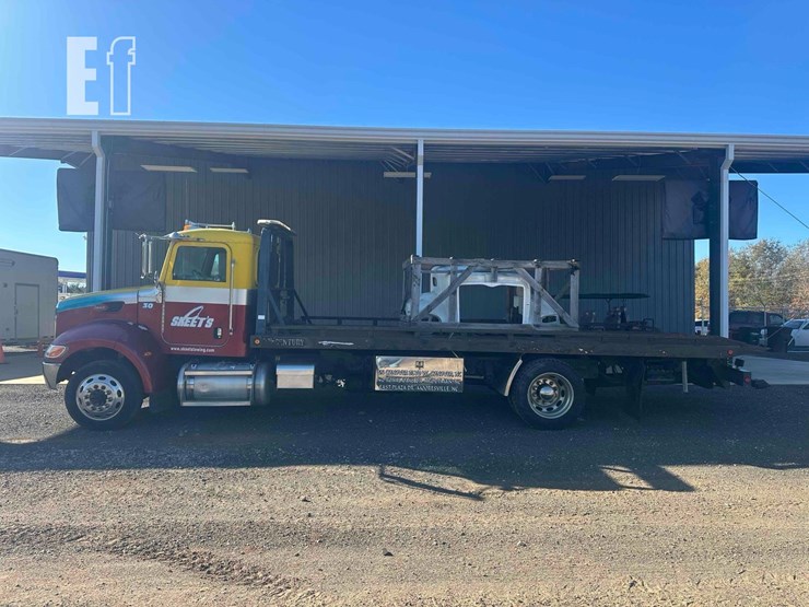 2008-peterbilt-335-image-6