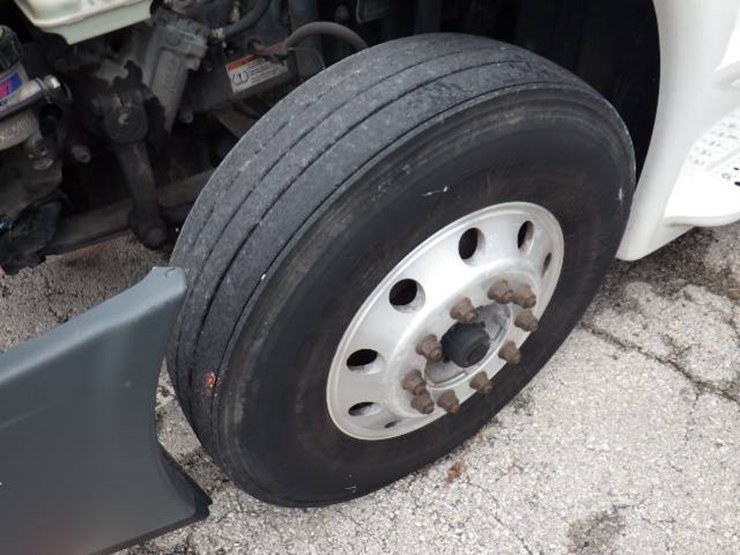 freightliner-cascadia-125-image-26