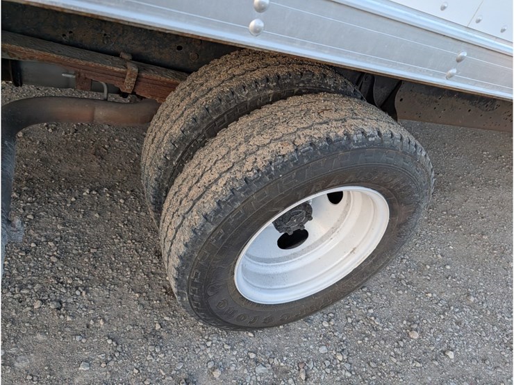 2009-ford-e350-image-8