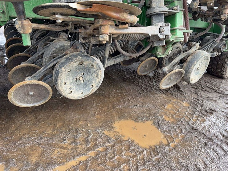 2011-john-deere-1990-image-71