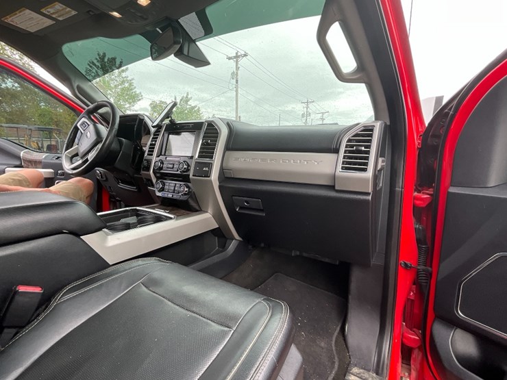 2017-ford-f350-image-18