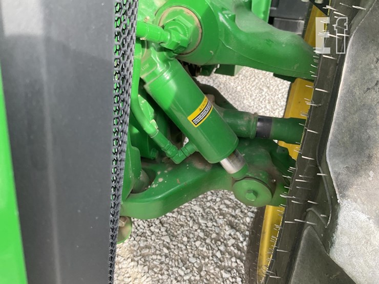 john-deere-8r-250-image-43