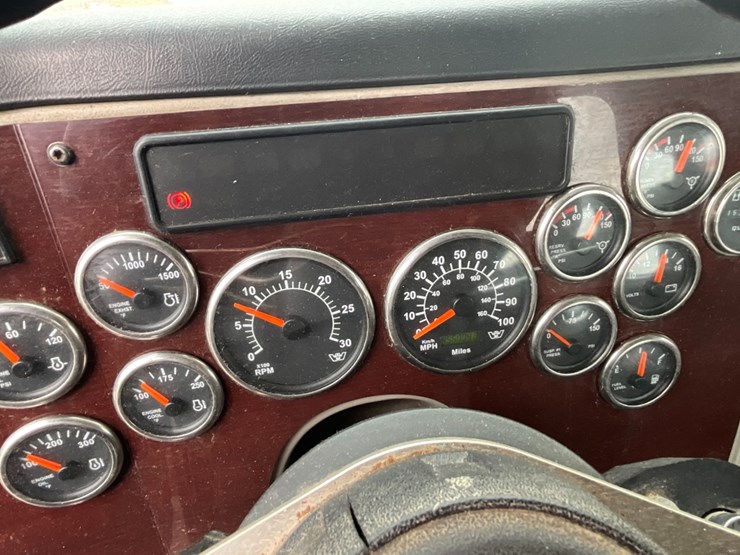 2015-western-star-4900sa-image-24