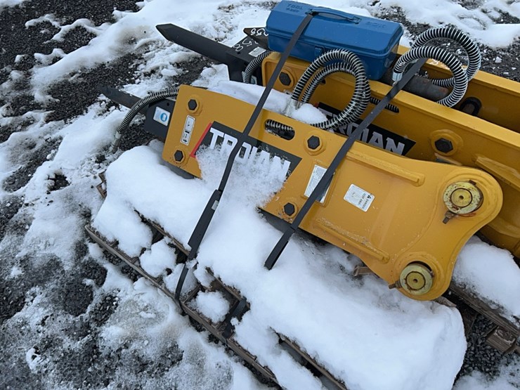 caterpillar-303-image-1