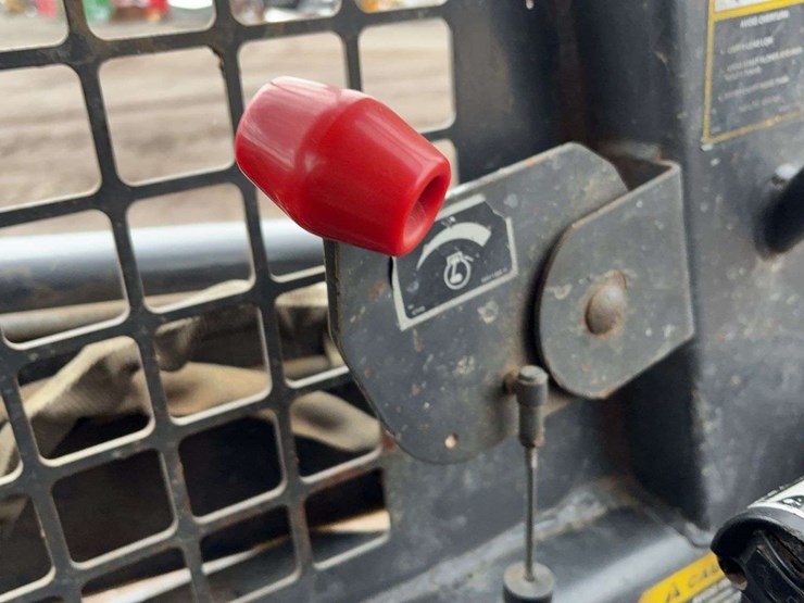 2002-new-holland-ls150-image-23