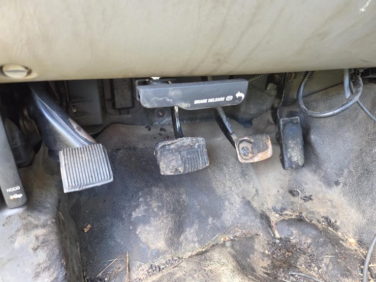 ford-f550-xl-image-54