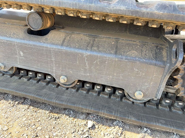 2022-kubota-kx040-4-image-7