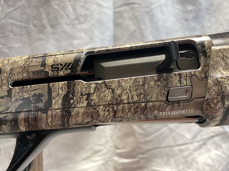 #2387-•-winchester-s-x-4-12-ga.-semi-auto-shotgun,-sn:-pt19454yw11k-image-6