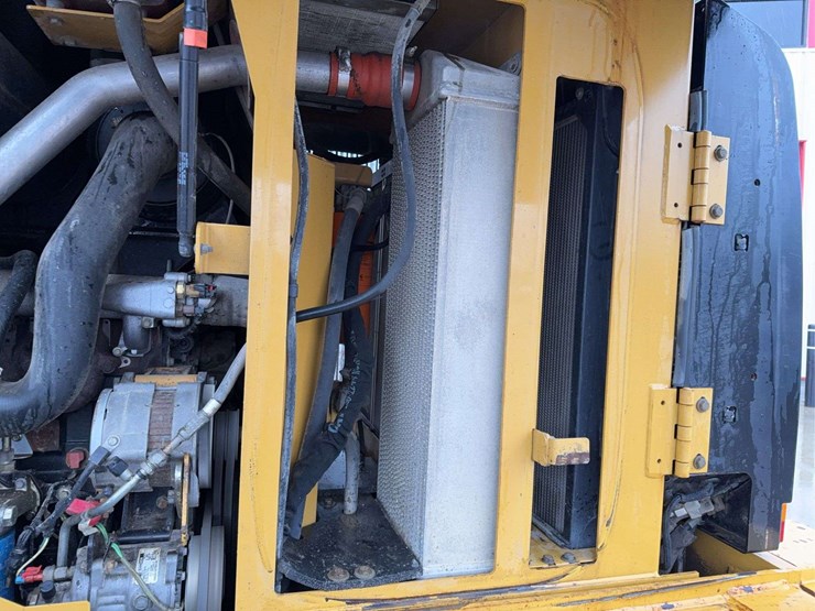 2006-caterpillar-930g-image-20