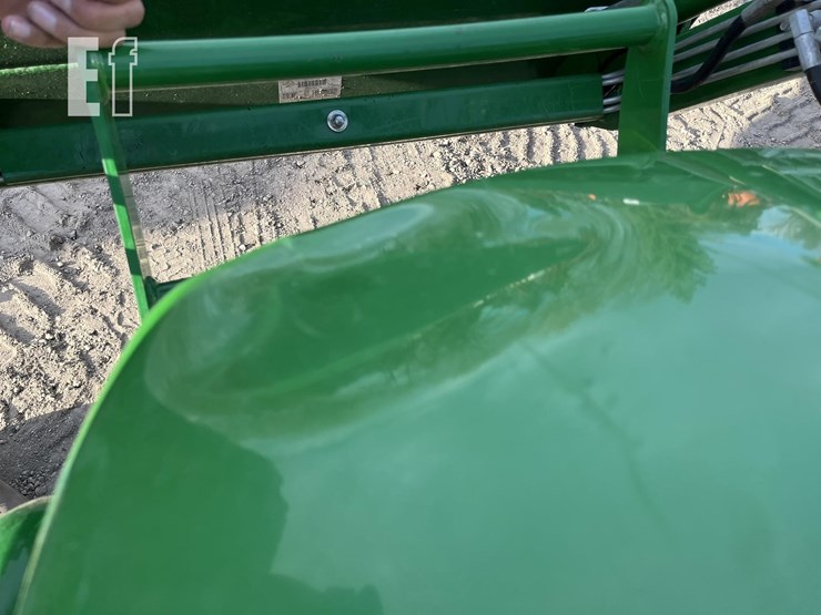 john-deere-2320-image-34