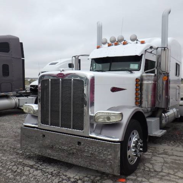 PETERBILT 389