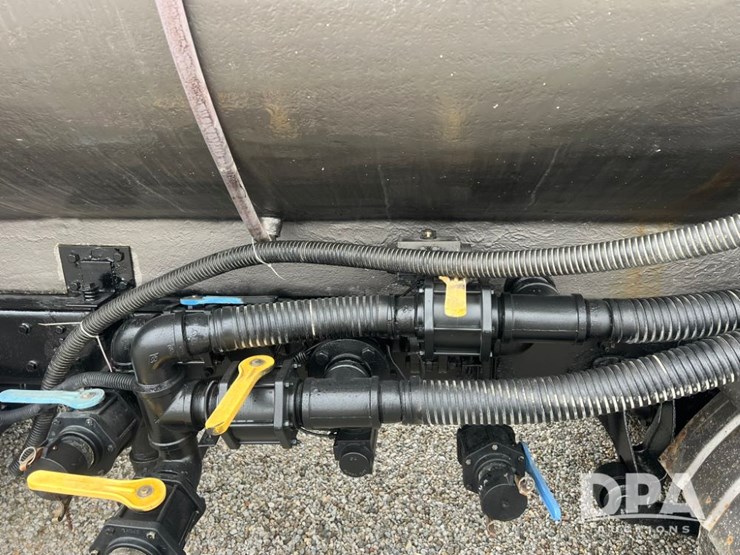 2006-international-9400-eagle-image-41