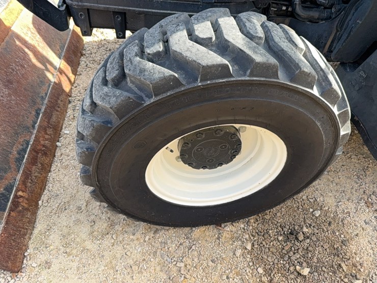 new-holland-workmaster-105-image-14