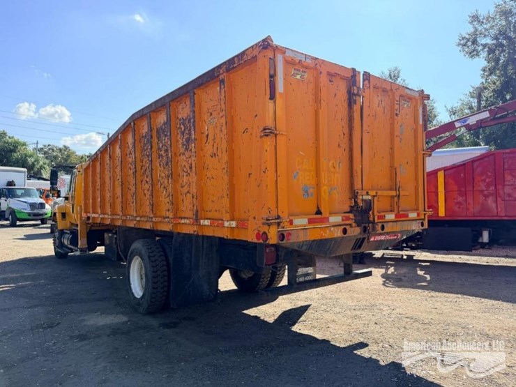 2010-international-7300-image-15