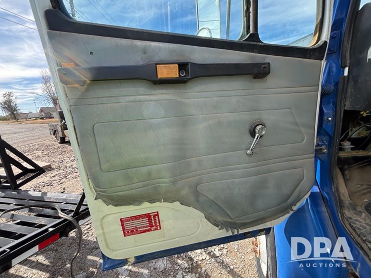 freightliner-fl106-image-71