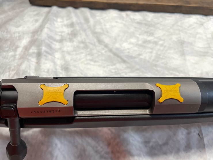 #2373-•-browning-x-bolt-comp-hunter-.243-win-bolt-action-rifle,-sn:-24668yw354-image-17
